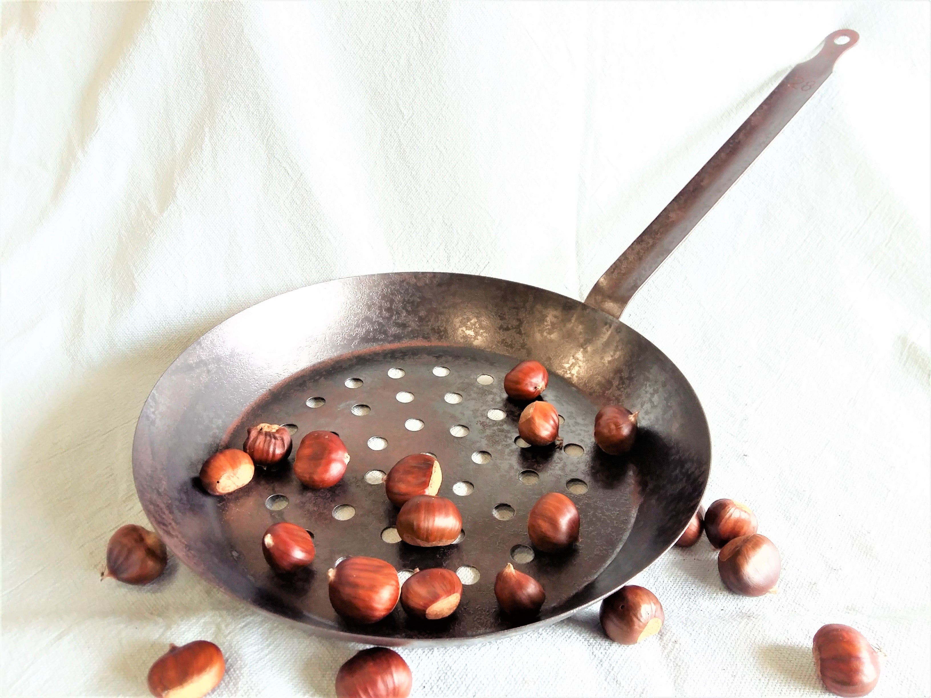 Vintage Iron and Wood Chestnut Roasting Pans, 20th Century For Sale at  1stDibs