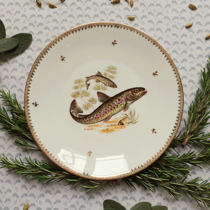 NINE Mix and Match Vintage Fish Plates from Tiggy and Pip - Just €216! Shop now at Tiggy and Pip