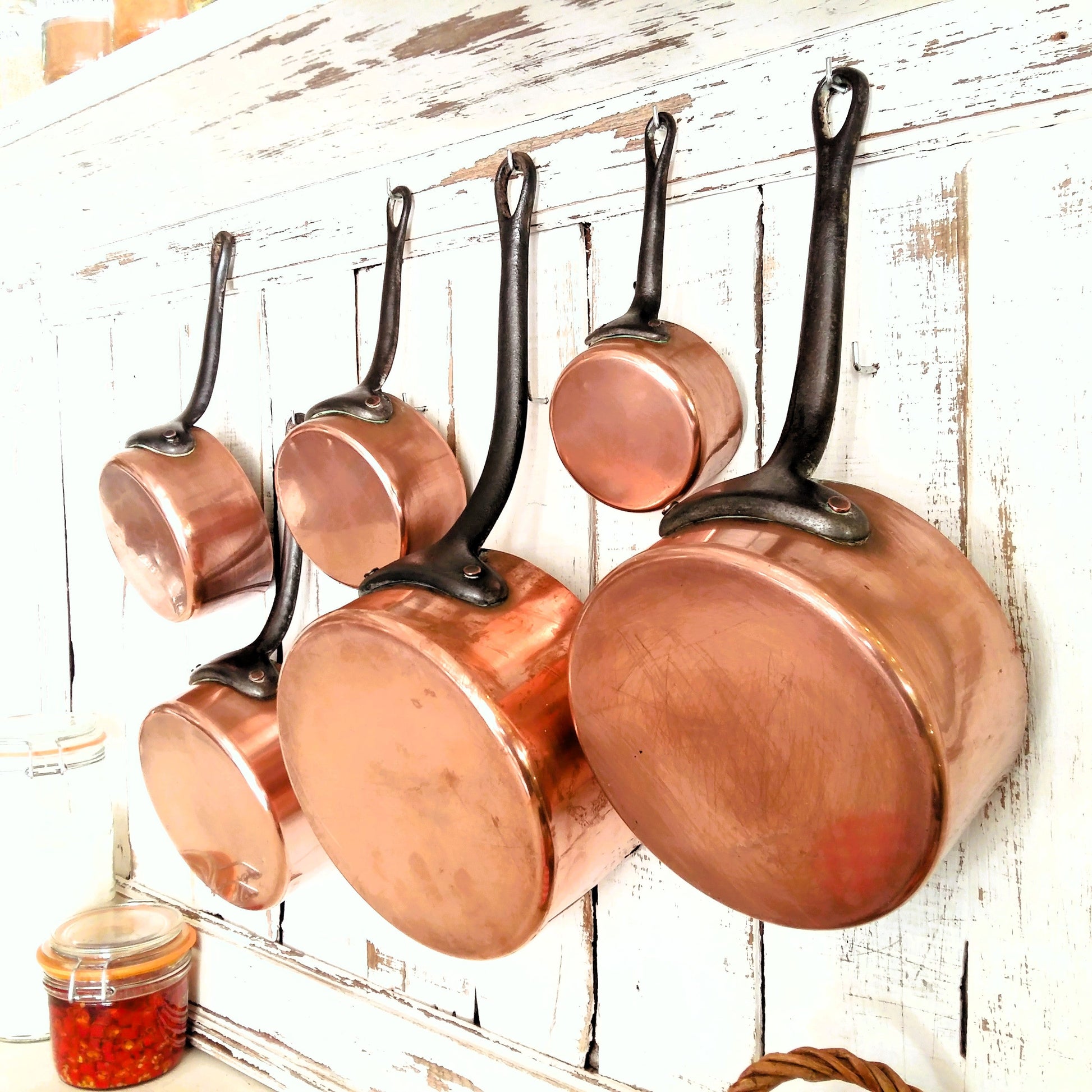 SIX Copper Pans with Cast Iron Handles from Tiggy & Pip - Just €180! Shop now at Tiggy and Pip