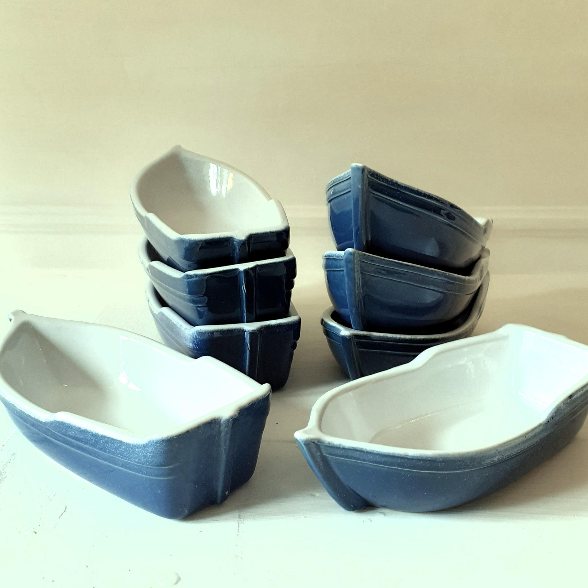 EIGHT Boat Shaped Gratin/Terrine Dishes from Tiggy & Pip - Just €144! Shop now at Tiggy and Pip