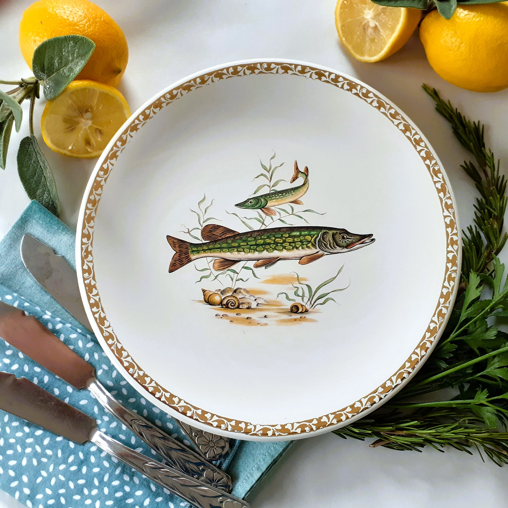 Six Longchamp Fish Plates and Fish Platter. from Tiggy & Pip - Just €225! Shop now at Tiggy and Pip