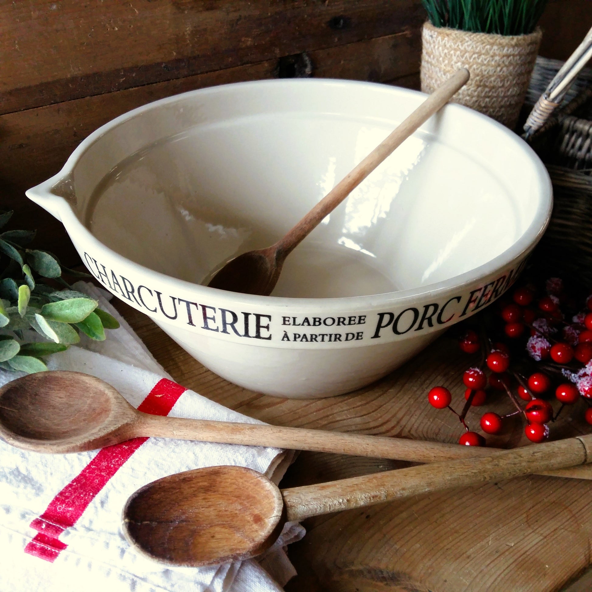 Stoneware Charcuterie Bowl with Pouring Lip from Tiggy and Pip - Just €149! Shop now at Tiggy and Pip