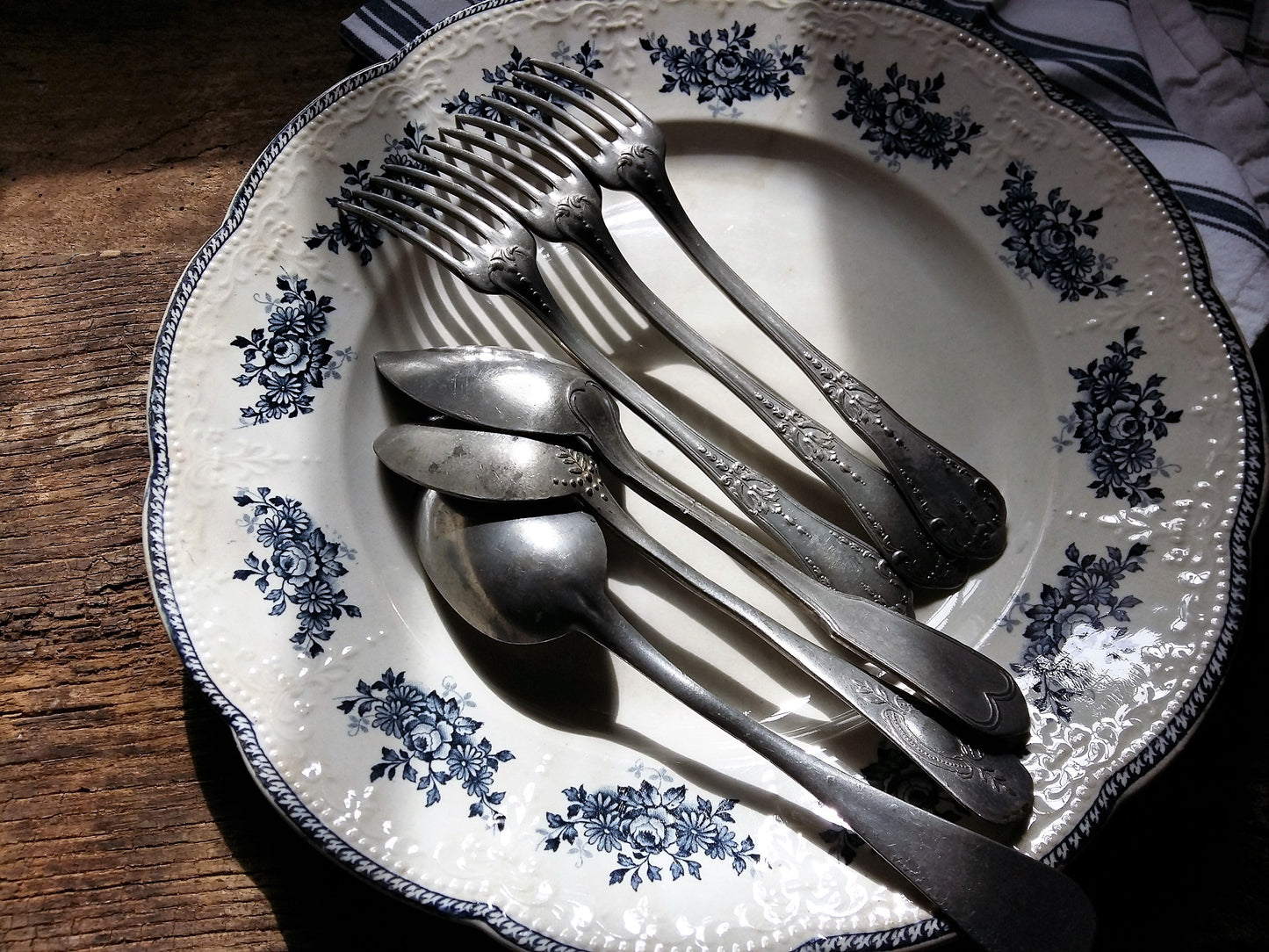 6 Antique Forks & Spoons. Ornate Metal Forks and Dessert Spoons. from Tiggy & Pip - Just €56! Shop now at Tiggy and Pip